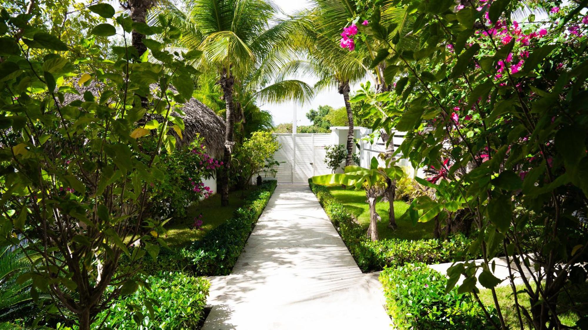 Boutique Hotel Las Flores Пунта Кана Екстериор снимка